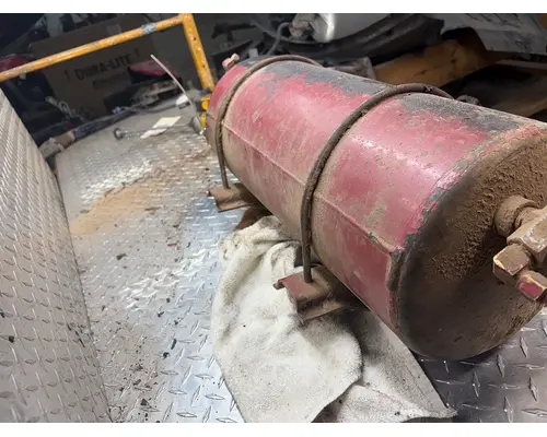 FREIGHTLINER USF-1E Air Tank