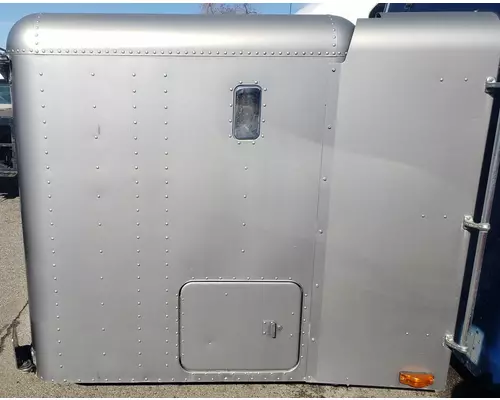 FREIGHTLINER USF-1E Cab Back Panel