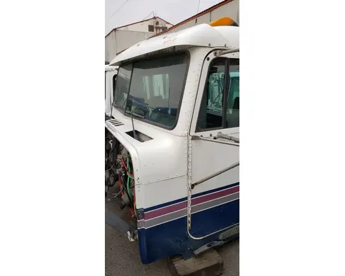 FREIGHTLINER USF-1E Cab