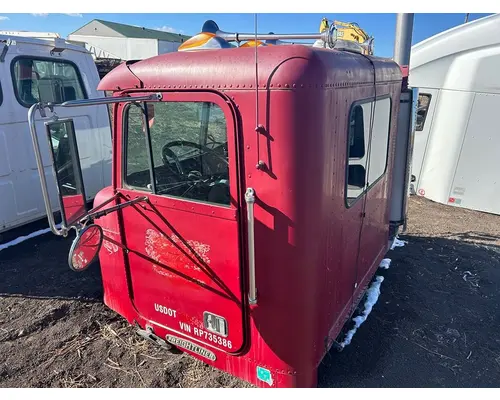 FREIGHTLINER USF-1E Cab