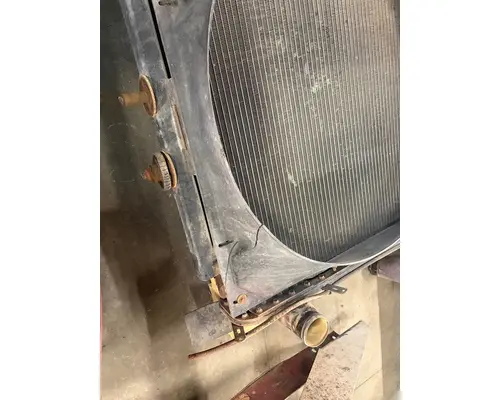 FREIGHTLINER USF-1E Radiator