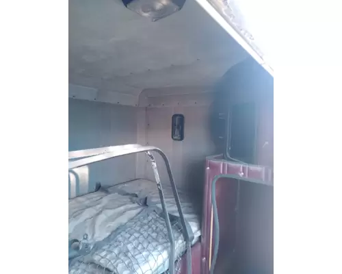 FREIGHTLINER USF-1E Sleeper