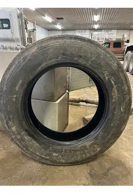 FREIGHTLINER USF-1E Tires