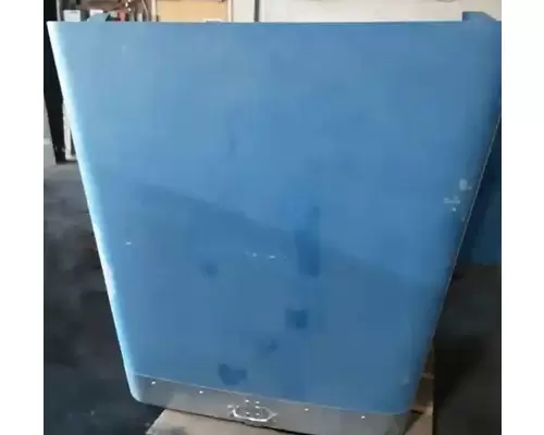 FREIGHTLINER WT6630D Hood