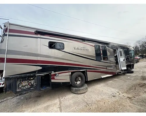 FREIGHTLINER XC Raised Rail Rear Engine Motor Home Chassis Fuel Tank