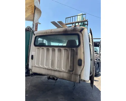 FREIGHTLINER m2 Cab