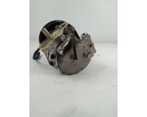 FREIGHTLINER  AC COMPRESSOR