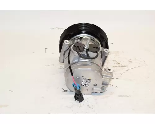 FREIGHTLINER  AC Compressor