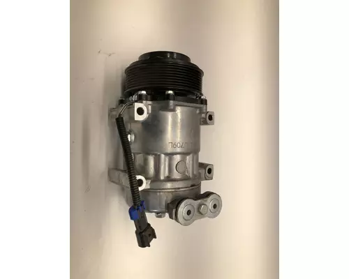 FREIGHTLINER  AC Compressor