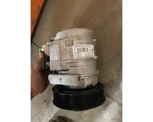 FREIGHTLINER  AC Compressor