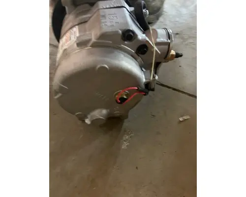 FREIGHTLINER  AC Compressor