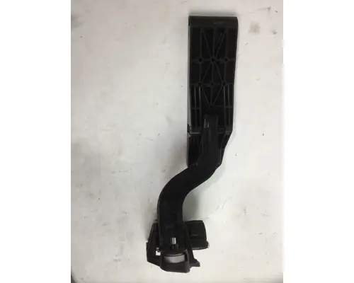 FREIGHTLINER  ACCELERATOR PARTS