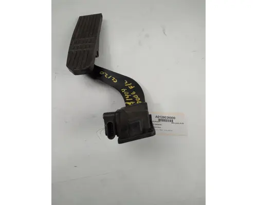 FREIGHTLINER  ACCELERATOR PARTS