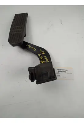 FREIGHTLINER  ACCELERATOR PARTS