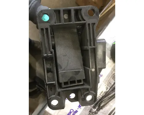 FREIGHTLINER  ACCELERATOR PARTS