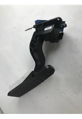 FREIGHTLINER  ACCELERATOR PARTS