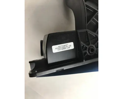 FREIGHTLINER  ACCELERATOR PARTS