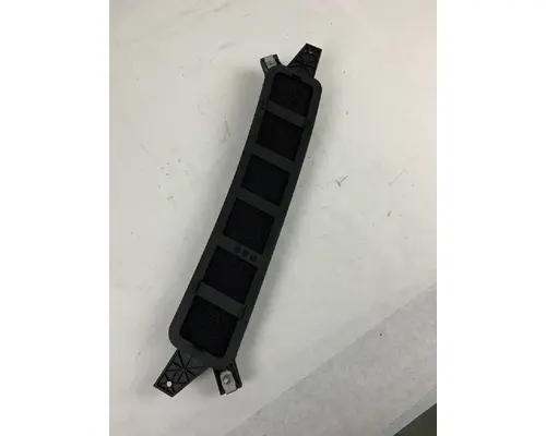 FREIGHTLINER  AIR CLEANER