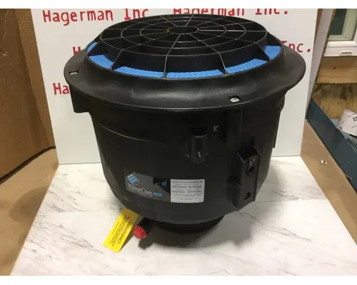 FREIGHTLINER  AIR CLEANER