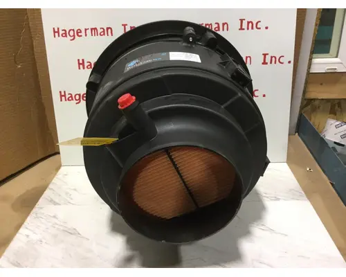 FREIGHTLINER  AIR CLEANER