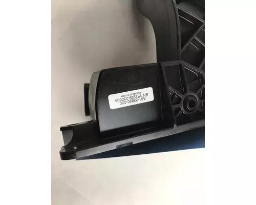 FREIGHTLINER  Accelerator Parts