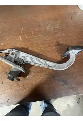 FREIGHTLINER  Accelerator Parts