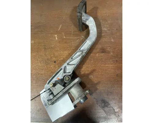 FREIGHTLINER  Accelerator Parts