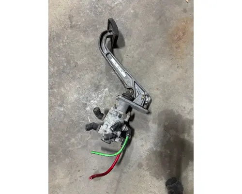 FREIGHTLINER  Accelerator Parts