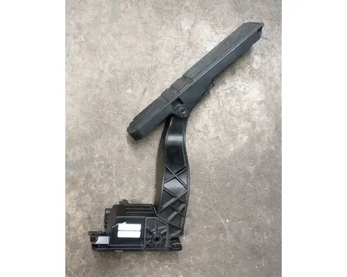 FREIGHTLINER  Accelerator Parts