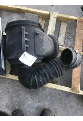FREIGHTLINER  Air Cleaner