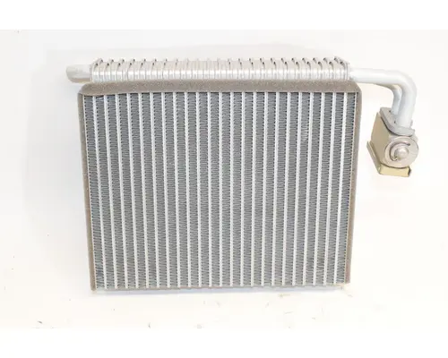 FREIGHTLINER  Air Conditioner Condenser