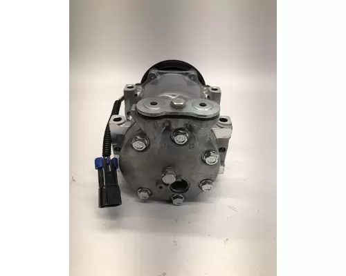 FREIGHTLINER  Air Conditioner Condenser
