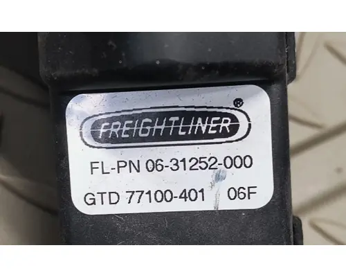 FREIGHTLINER  Automatic Shifter 