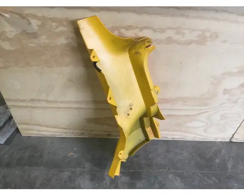 FREIGHTLINER  BODY PARTS