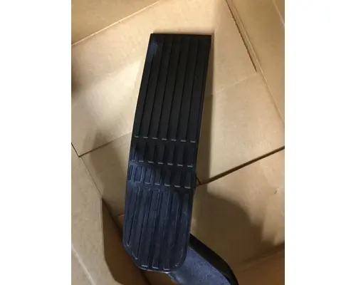 FREIGHTLINER  BRAKECLUTCH PEDAL