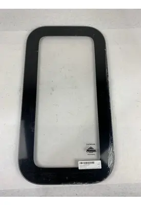 FREIGHTLINER  Back Glass