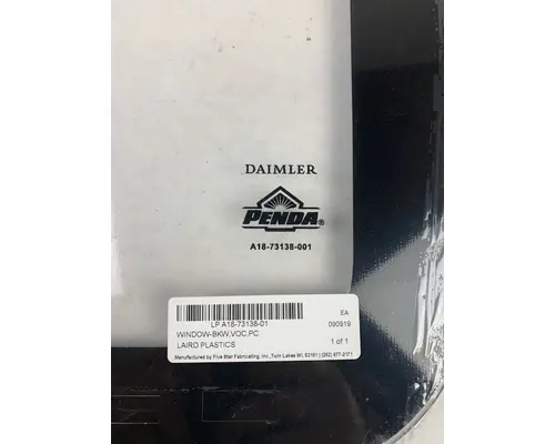 FREIGHTLINER  Back Glass