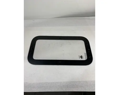 FREIGHTLINER  Back Glass