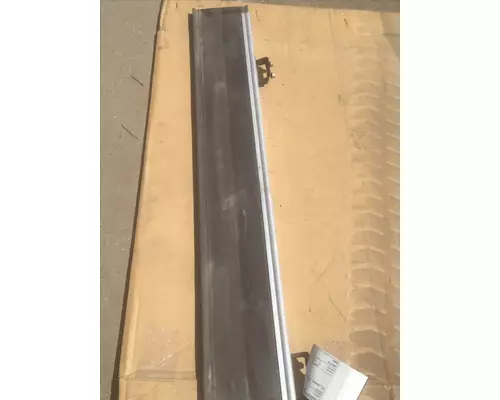 FREIGHTLINER  Body Parts, Misc.