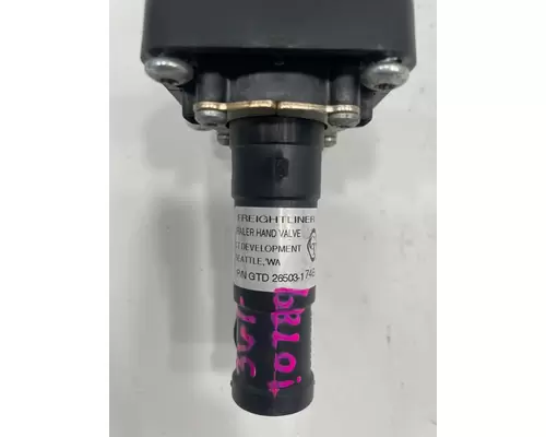 FREIGHTLINER  Brake Proportioning Valve