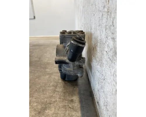 FREIGHTLINER  Brake Proportioning Valve