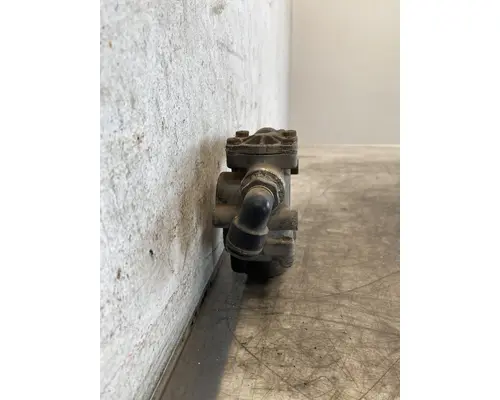 FREIGHTLINER  Brake Proportioning Valve