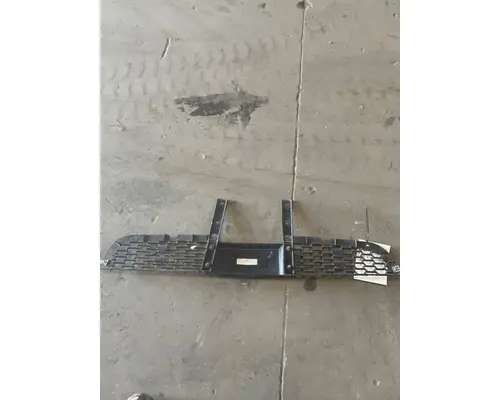 FREIGHTLINER  Bumper Filler Panel