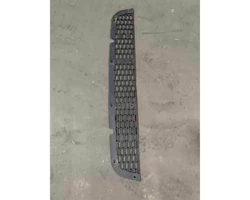 FREIGHTLINER  Bumper Filler Panel