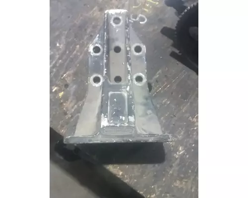 FREIGHTLINER  Cab Mount