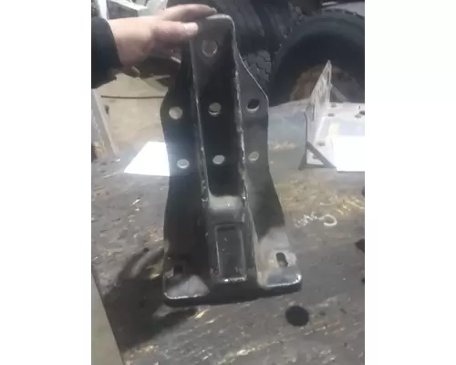 FREIGHTLINER  Cab Mount