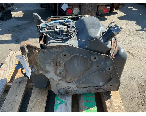FREIGHTLINER  DEF Tank