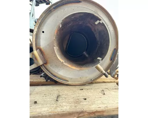 FREIGHTLINER  DPF (Diesel Particulate Filter)