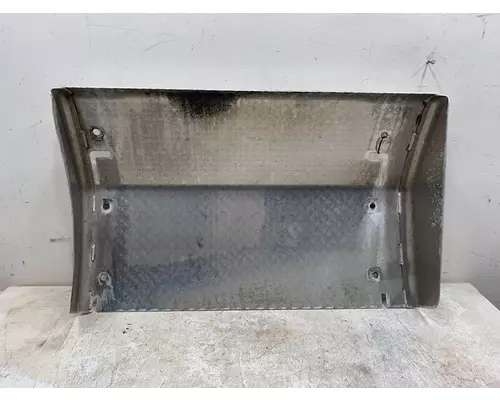 FREIGHTLINER  DPF Cover
