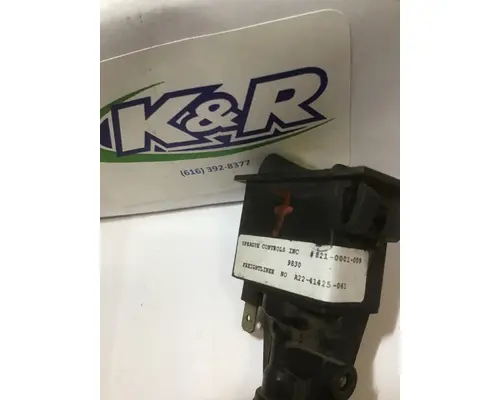 FREIGHTLINER  Dash  Console Switch